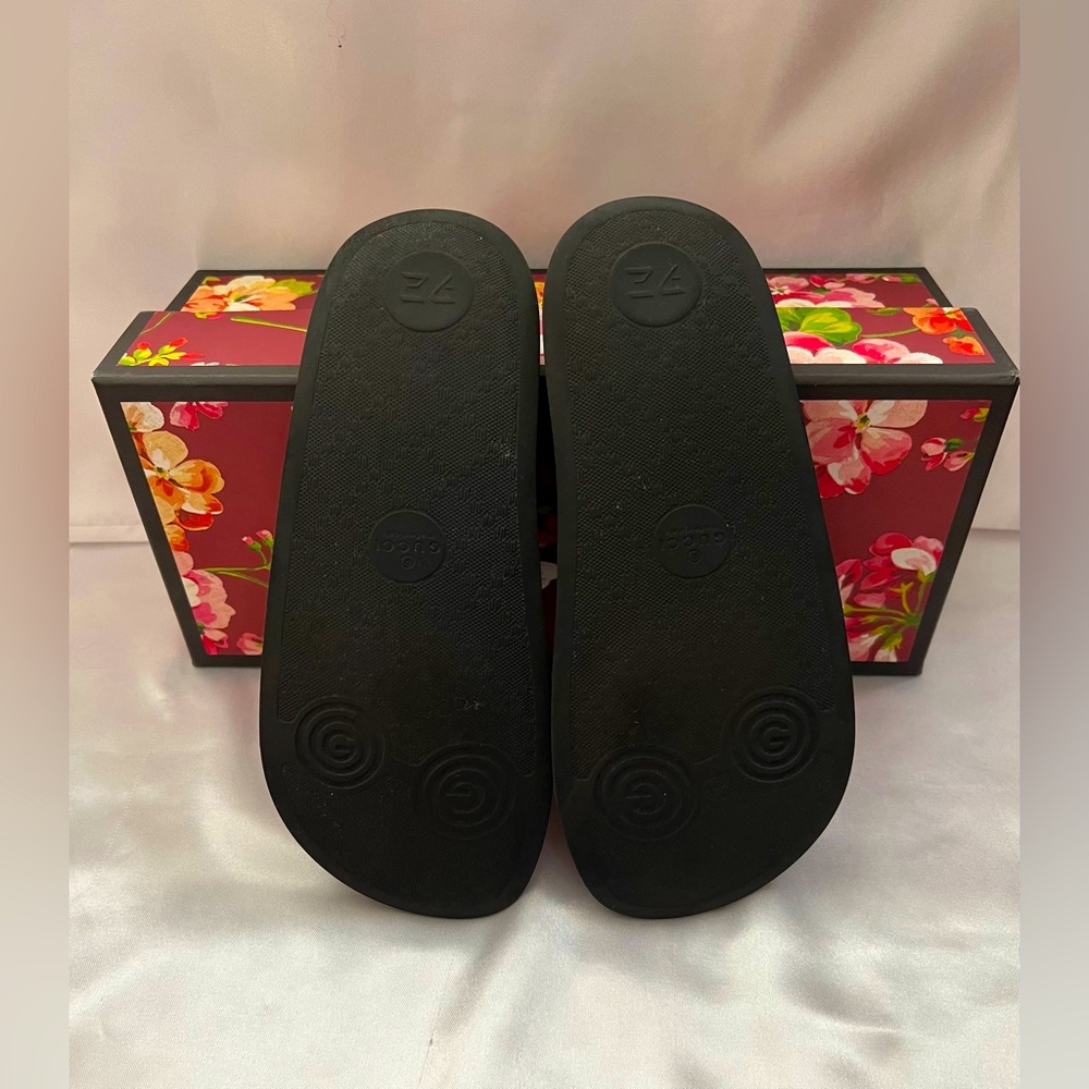 EUC Gucci Slides - Pursuit Slide Sandal (Women) - Picture 8 of 14